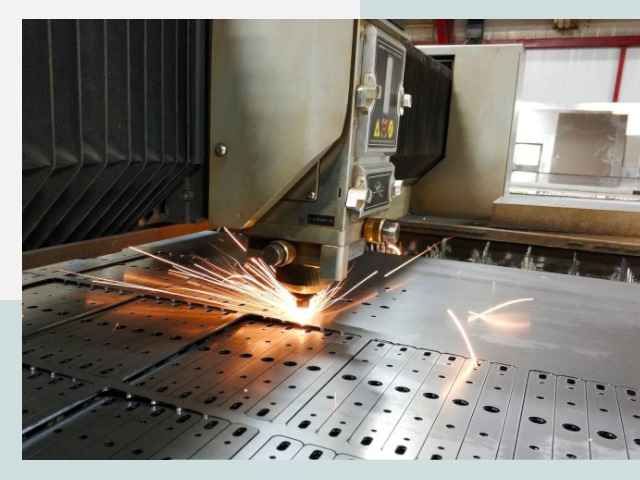 Лазерная резка металла в Великих Луках от 620 руб.
